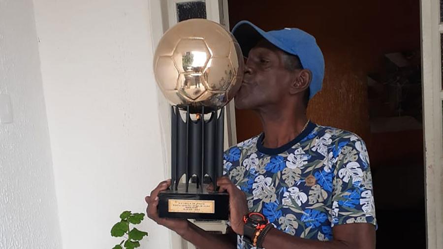 Ex-jogador da seleção, Bangu e Botafogo, Marinho morre aos 62 anos