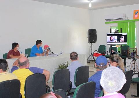 Prefeito de Parintins abre comércio e mantém toque de recolher até fim de junho