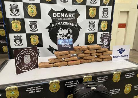 Mulher é presa transportando drogas do interior do Amazonas para Manaus 