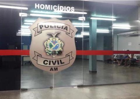 Suspeito de matar sargento da PM se apresenta em delegacia de Manaus 