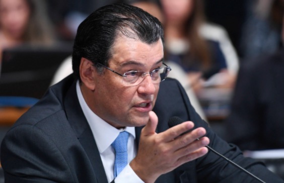 Radicalismo cego e surdo