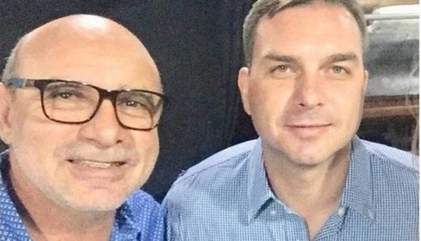 Flávio Bolsonaro se pronuncia após prisão de ex-assessor Fabrício Queiroz 