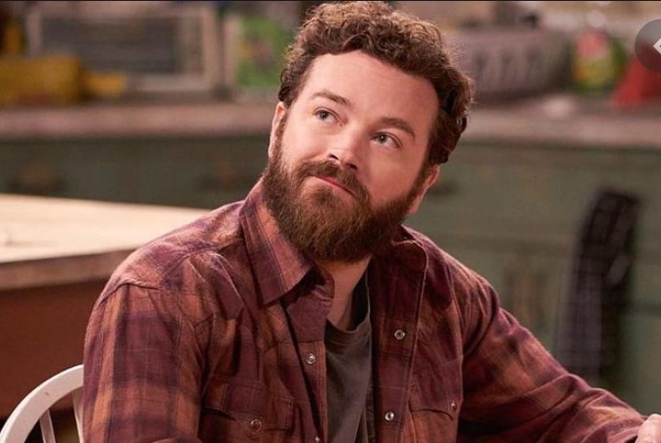 Ator Danny Masterson é acusado de estuprar de três mulheres 