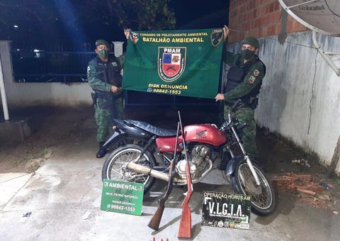Homem é preso e adolescente apreendido por crimes ambientais e porte ilegal de arma de fogo no Amazonas 