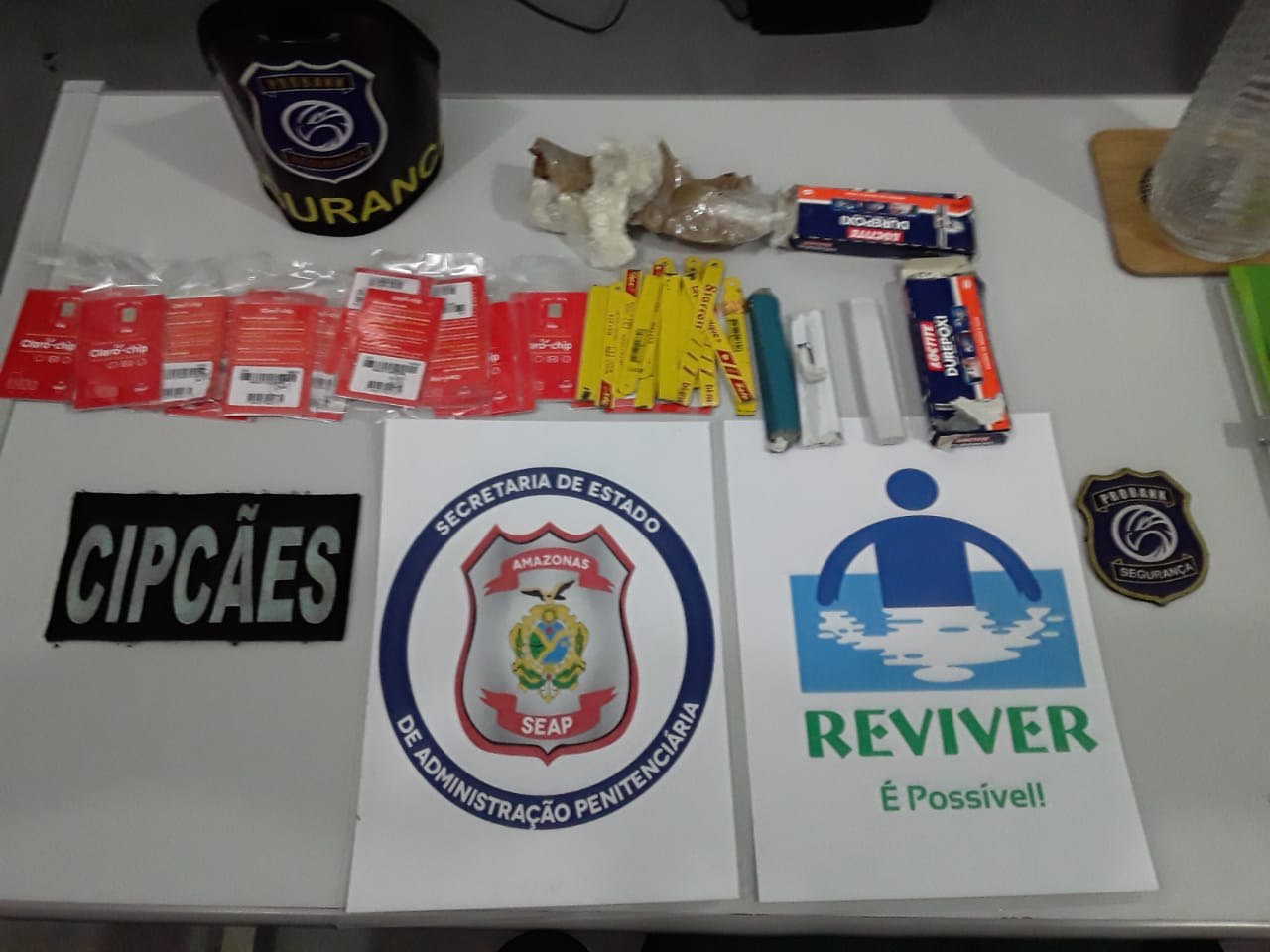 Polícia impede novo arremesso de produtos ilegais para o Compaj 