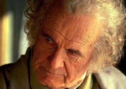 Ator Ian Holm, de Senhor dos Anéis, morre aos 88 anos 