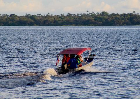 Vereador cobra transporte fluvial grátis para idoso em Manaus