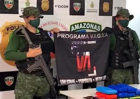 Polícia apreende 7kg de drogas e prende três suspeitos em embarcação com destino a Manaus