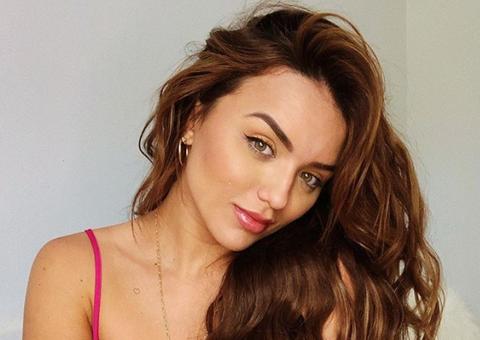 Rafa Kalimann faz arraial em casa e surge de noiva moderninha 