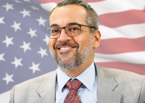 Alvo de investigação no Brasil, Weintraub chega a Miami