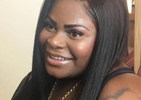 Jojo Todynho exibe bumbum massivo em fio-dental PP