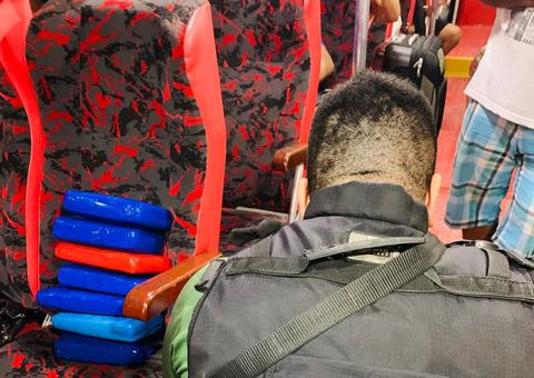 Trio é preso e drogas são apreendidas em embarcação no Amazonas