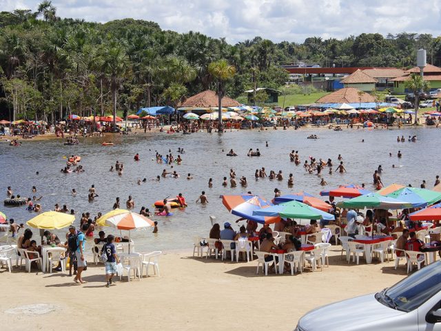 Veja balneários que serão reabertos ao público neste domingo no Amazonas
