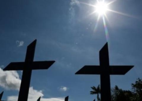 Brasil tem 49.976 mortes e 1,06 milhão de casos de Covid-19