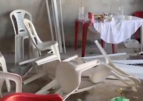 Homem é esfaqueado e tem casa incendiada ao tentar acabar com festa clandestina em Manaus