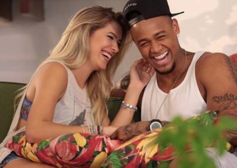 Leo Santana e Lore Improta confirmam casamento após a pandemia