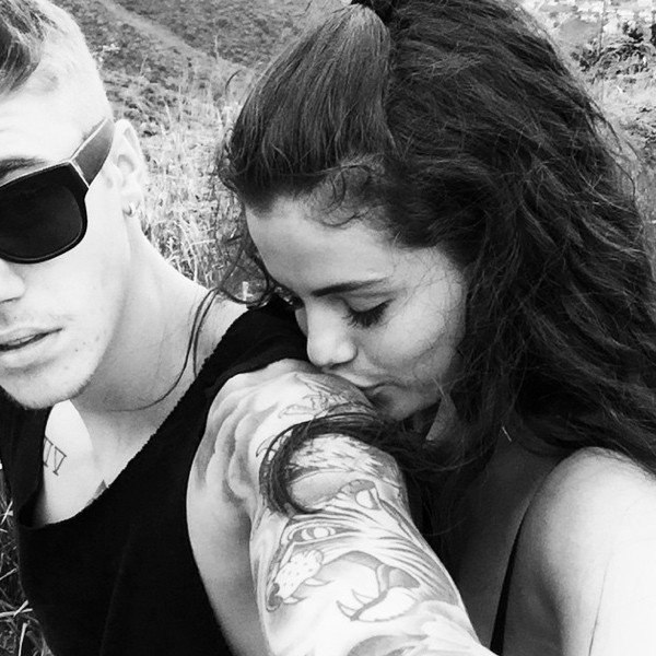 Fãs de Selena Gomez se irritam com Justin Bieber após ele citar cantora em publicação 