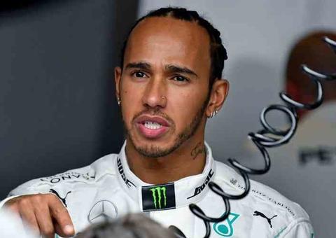 Lewis Hamilton participa de protesto contra racismo: 'tive orgulho de estar lá'