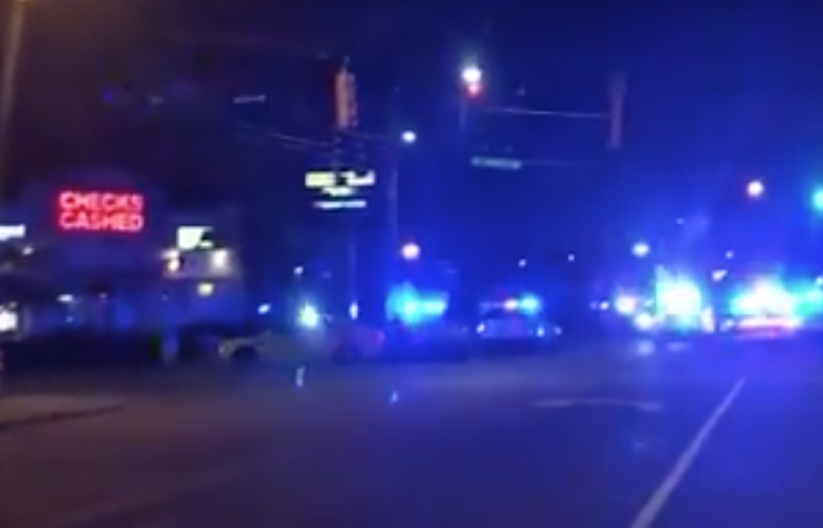 Ataque a participantes de festa de rua deixa 2 mortos e 10 feridos nos EUA