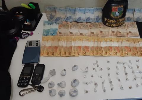 Grupo é detido vendendo drogas em residência no Amazonas 