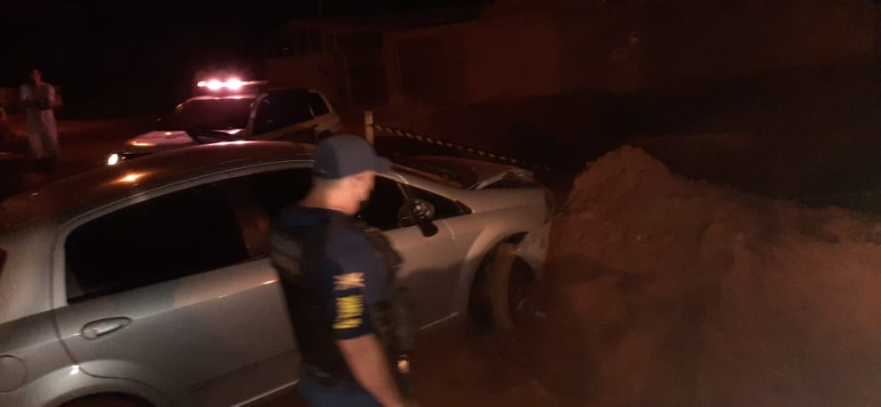 Militar é preso escondido embaixo de armário após atropelar pai e filho de 2 meses 