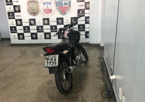 Assaltante é baleado por justiceiro e pede socorro em local inusitado em Manaus