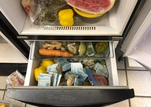 PF apreende dinheiro em geladeira e freezer em operação contra tráfico internacional