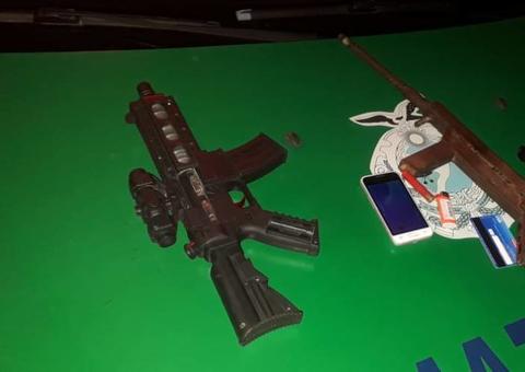 Adolescente é detido após ser abandonado por comparsas em Manaus 