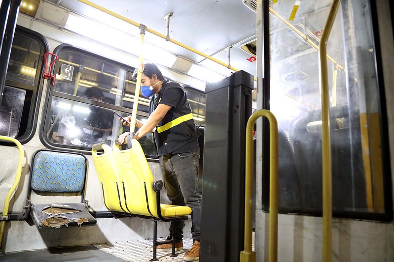 Fiscalização flagra 77 ônibus ‘quebrados’ do transporte coletivo de Manaus