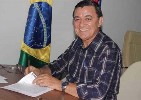 Afastamento do prefeito de Itacoatiara é suspenso e ele volta ao cargo