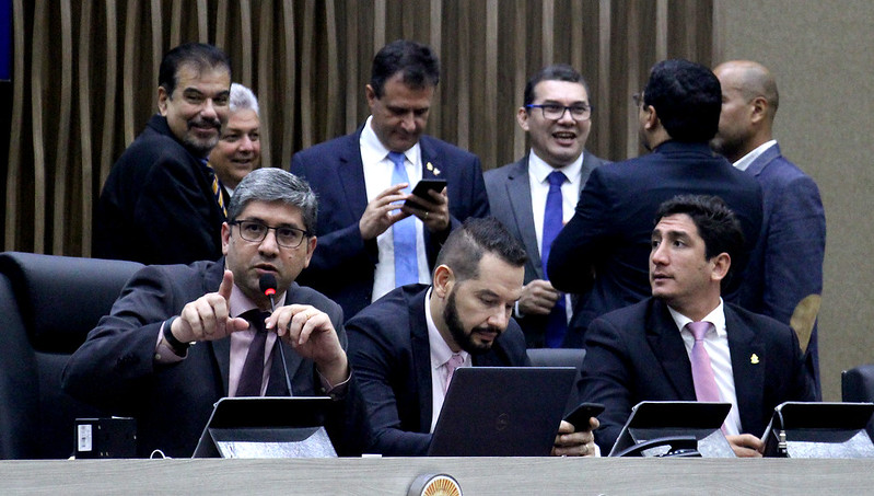 Vereadores de Manaus retomam sessões presenciais em julho