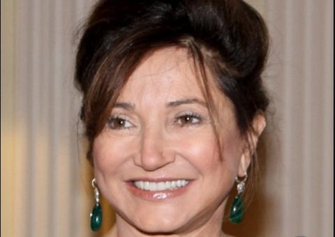 Ex-primeira dama da Islândia tem cão clonado e afirma que animal é capaz de detectar coronavírus