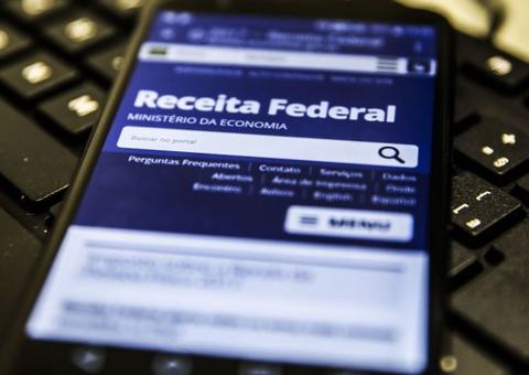 Saque imediato do FGTS deve ser declarado no Imposto de Renda