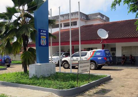 Homem finge ser bicho papão e estupra enteada de 4 anos no Amazonas