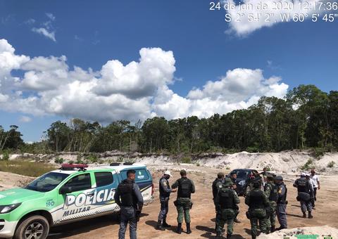 Homem é detido ao extrair minério de forma irregular em Manaus 