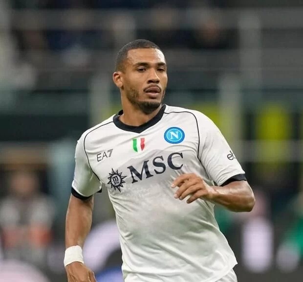 Napoli, de Juan Jesus, critica absolvição de Acerbi