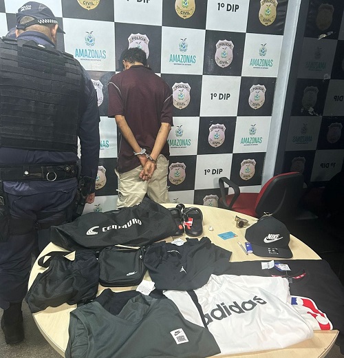 Homem é preso após furtar roupas da Centauro no Manauara Shopping