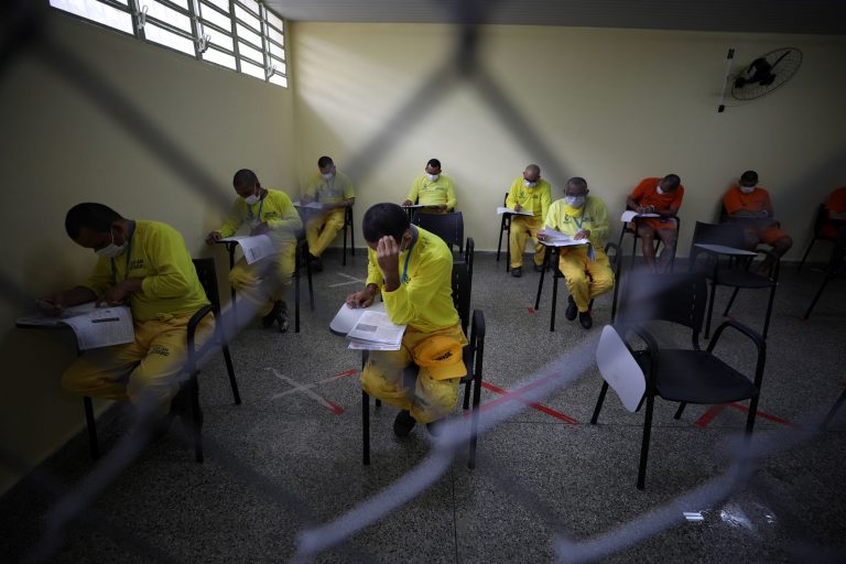 Seap abre inscrições para preparativo de presos para Enem no Amazonas