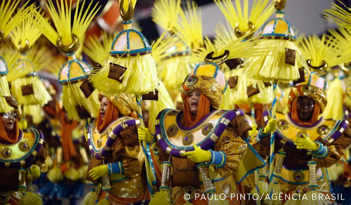 Mocidade Alegre é campeã do Carnaval de SP