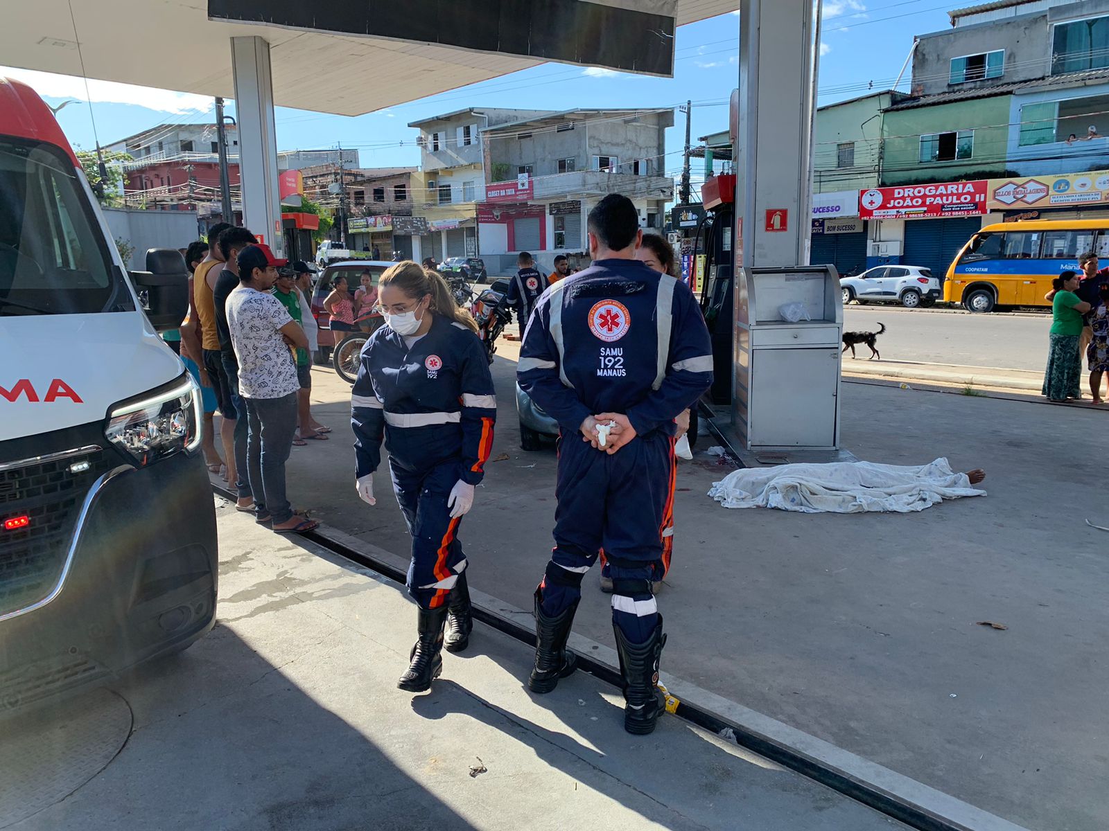 Homem é morto a tiros enquanto almoçava no Santa Etelvina