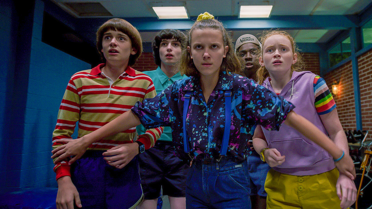 Personagens aparecem ensanguentados em fotos vazadas de Stranger Things