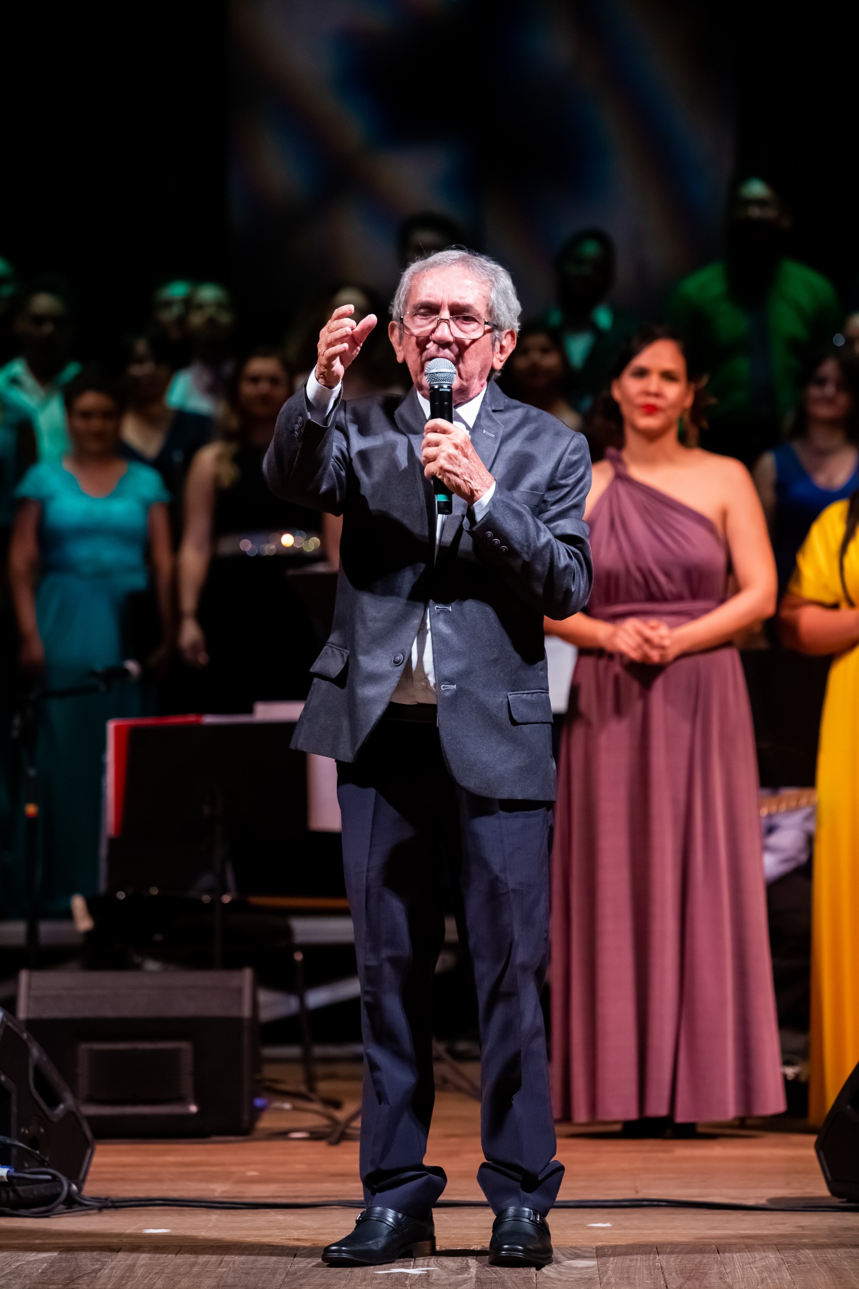 Maestro Adelson Santos apresenta 'Saber Selvagem' no Teatro Gebes Medeiros