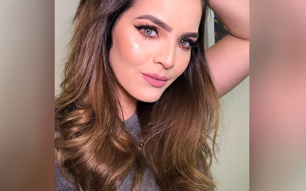 Mulher morre de Covid-19 após parto e sem conhecer a filha