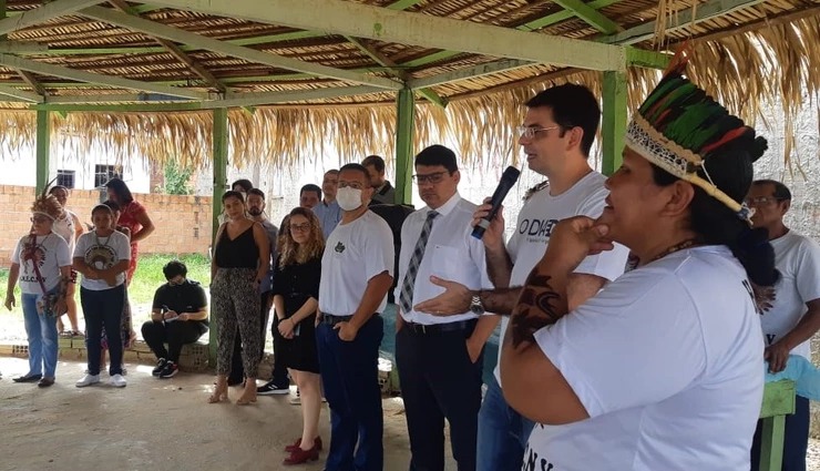 Comunidade indígena recebe visita de defensores públicos em Manaus
