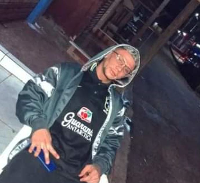 Jovem é crivado de balas enquanto comemorava o Natal no Amazonas 