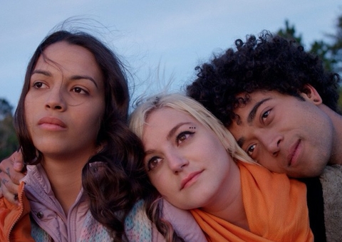 ‘Alice Júnior’ estreia no Cine Casarão com história sobre adolescente trans