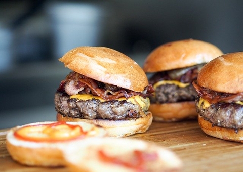 Mini festival de hambúrguer do Nacer ocorre neste sábado