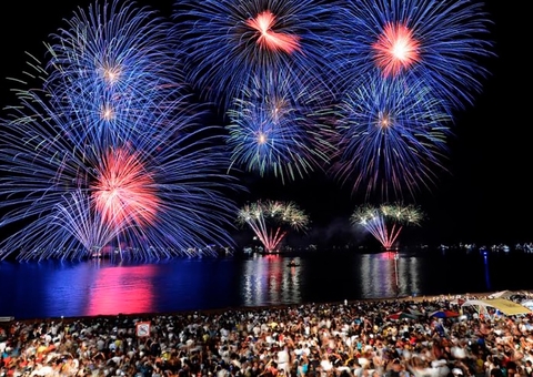 Arthur Neto cancela Réveillon com Bruno Mars e festa com Roberto Carlos