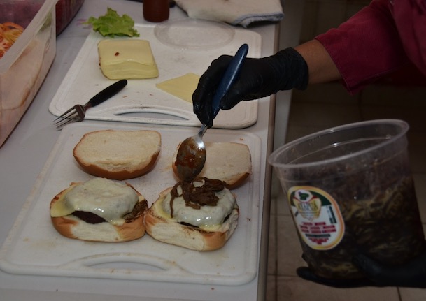 Mini festival de hambúrguer do Nacer ocorre neste sábado