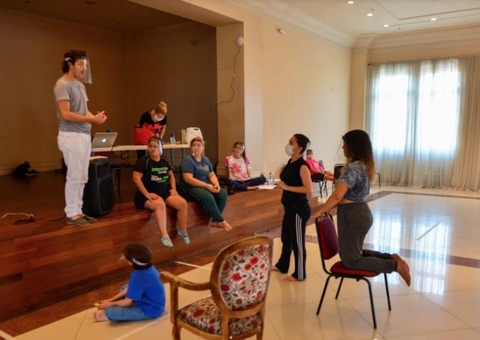 Aberta temporada de ensaios para o espetáculo ‘A Caixa Mágica de Natal’